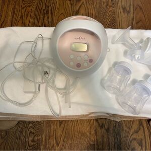Spectra s2 Breast Pump - White & Soft Pink